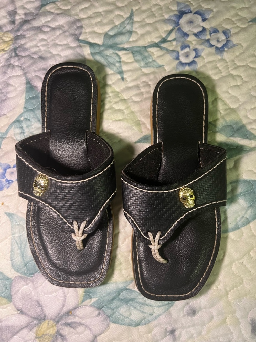 Black Slip-On Thong Sandals with Gold Skull Accent